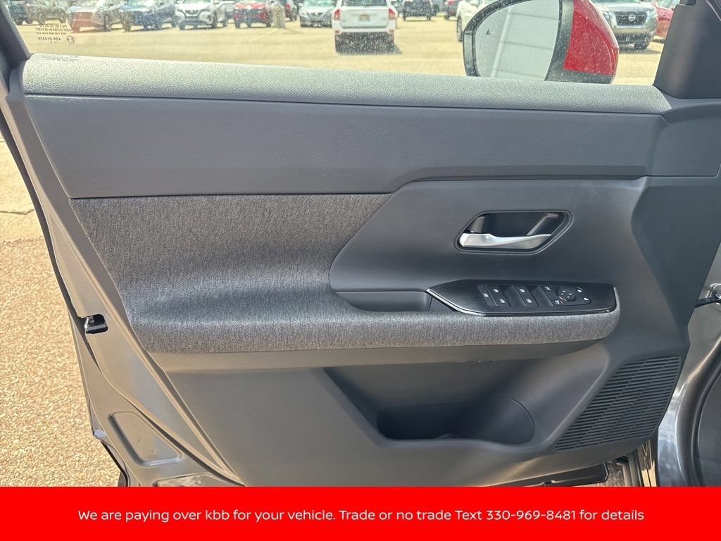 New 2026 Nissan Kicks SV w/ Interior Electronics Package AWD/4WD image 10