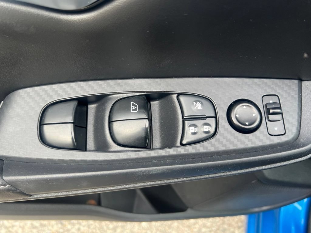 Used 2020 Nissan Sentra SV FWD image 39