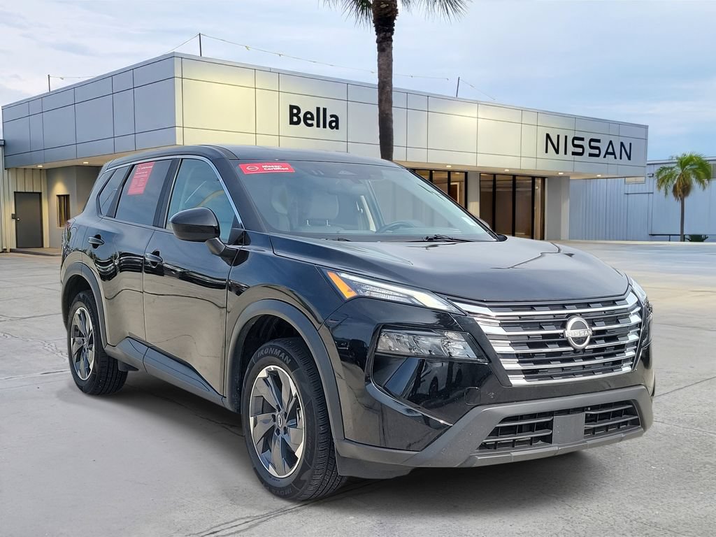 Certified 2025 Nissan Rogue SV FWD image 11