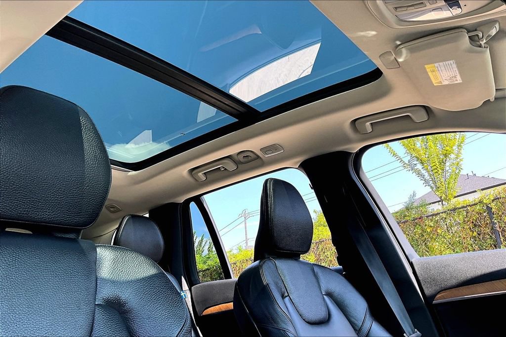 Certified 2024 Volvo XC90 B6 Plus w/ Protection Package Premier AWD/4WD image 23
