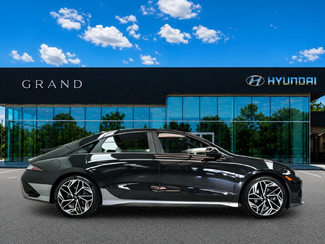 Used 2023 Hyundai Ioniq 6 SEL AWD/4WD image 7
