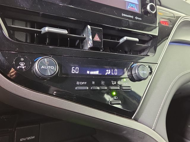 Used 2024 Toyota Camry XSE FWD image 17