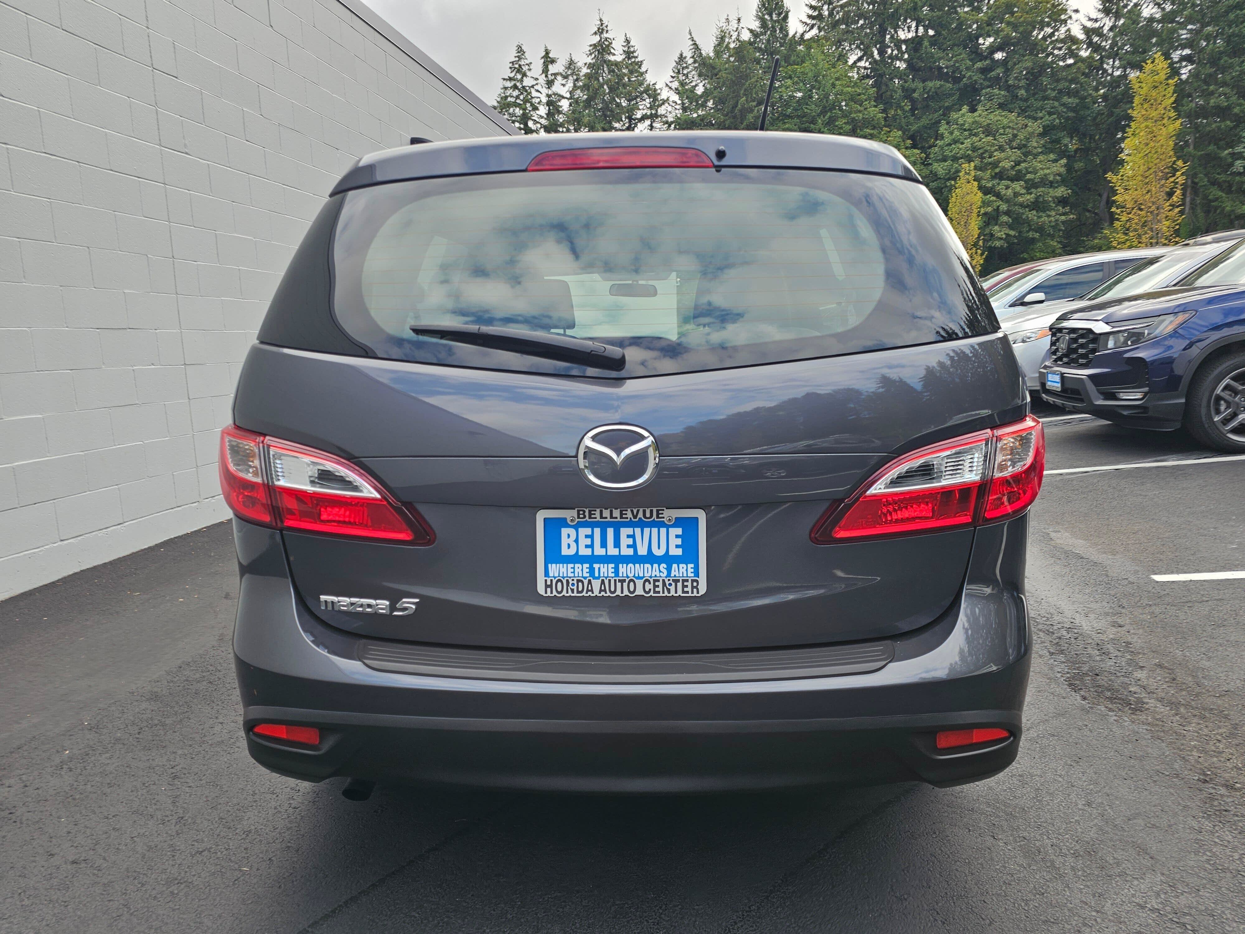 Used 2015 MAZDA MAZDA5 Sport FWD image 6