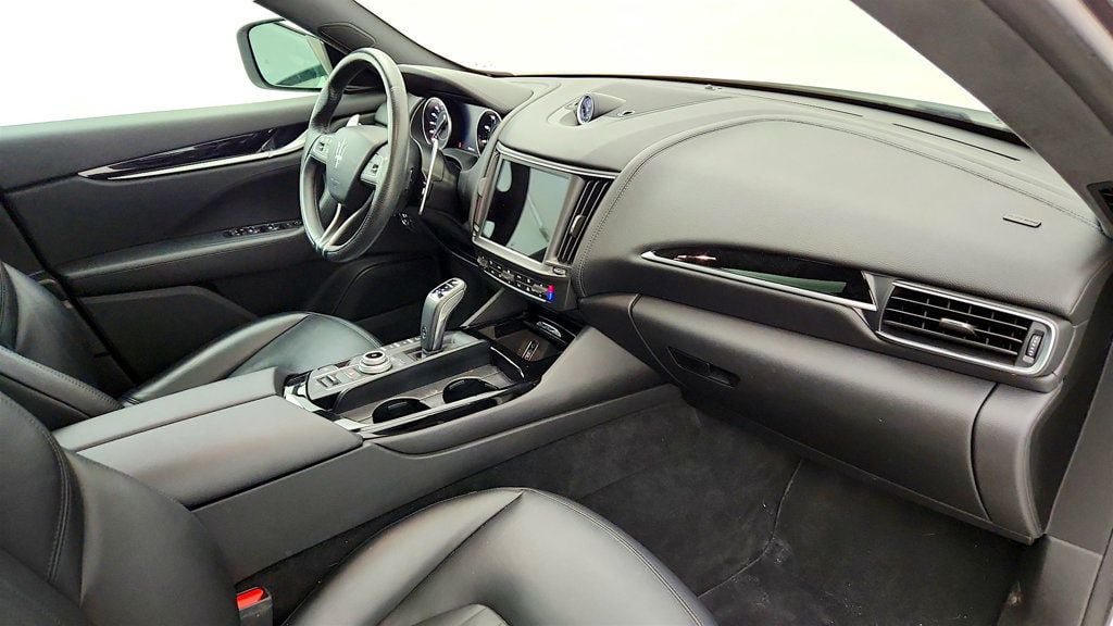 Used 2021 Maserati Levante S AWD/4WD image 26