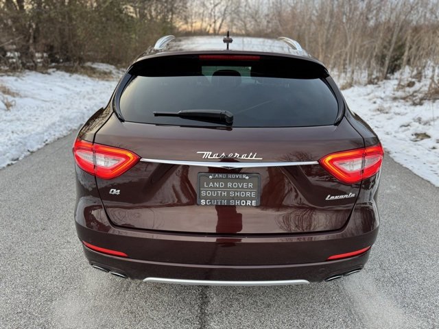 Used 2020 Maserati Levante GranLusso image 6