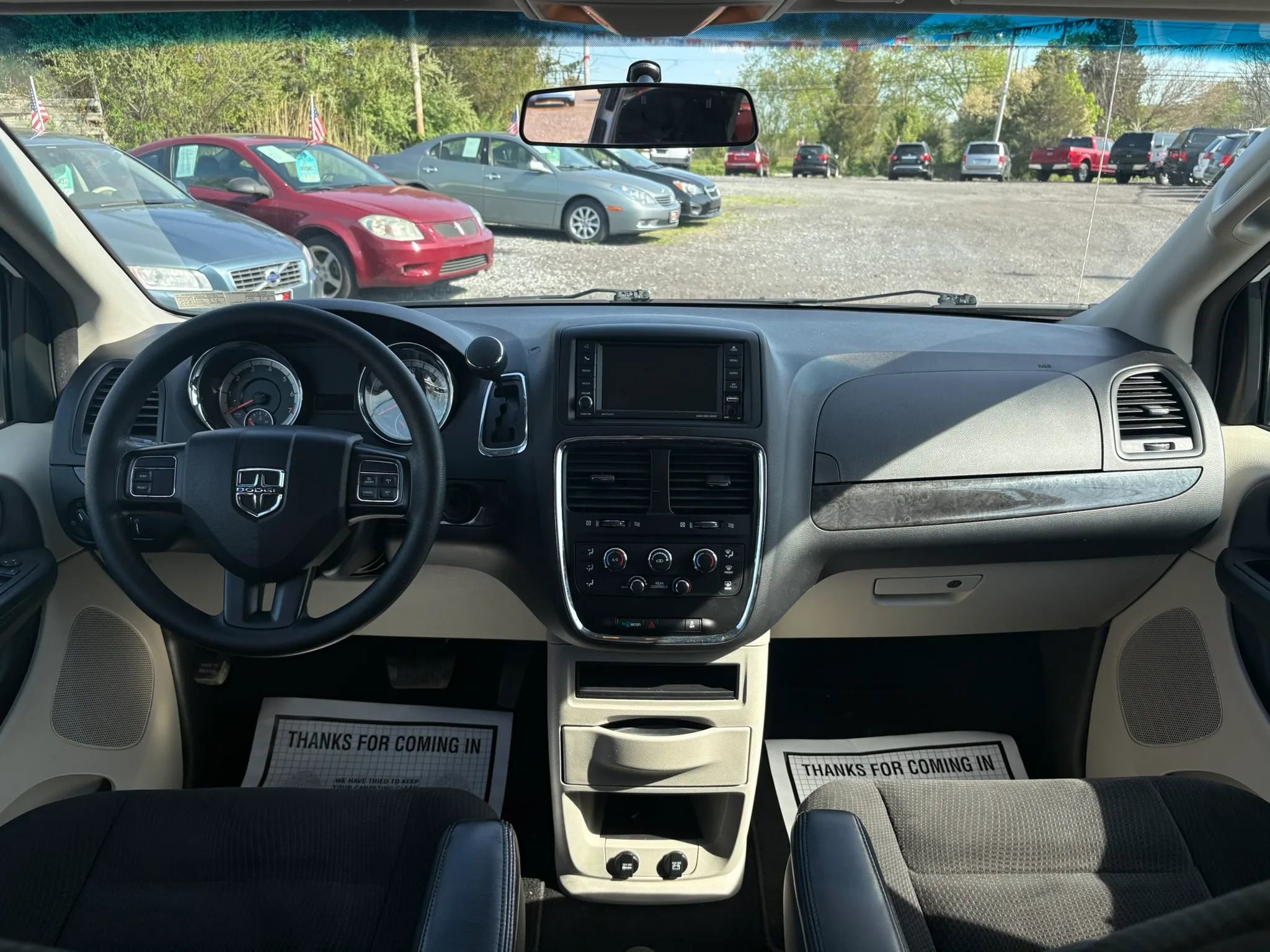 Used 2018 Dodge Grand Caravan SE FWD image 23
