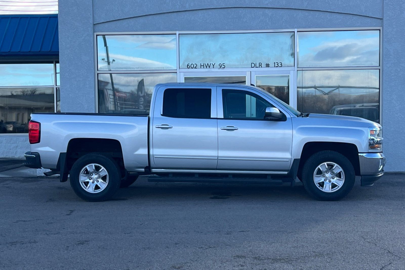 Used 2018 Chevrolet Silverado 1500 LT w/ All Star Edition image 2