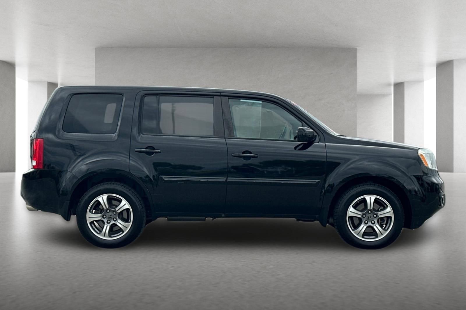 Used 2015 Honda Pilot SE image 3