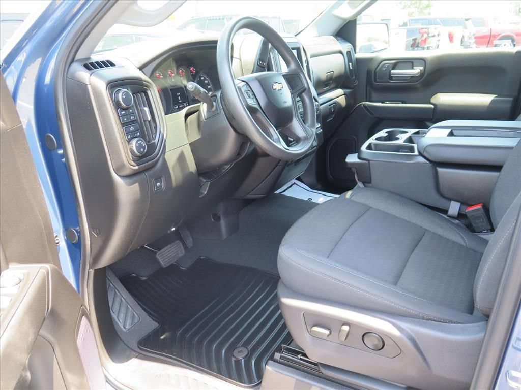 Used 2024 Chevrolet Silverado 1500 Custom AWD/4WD image 10