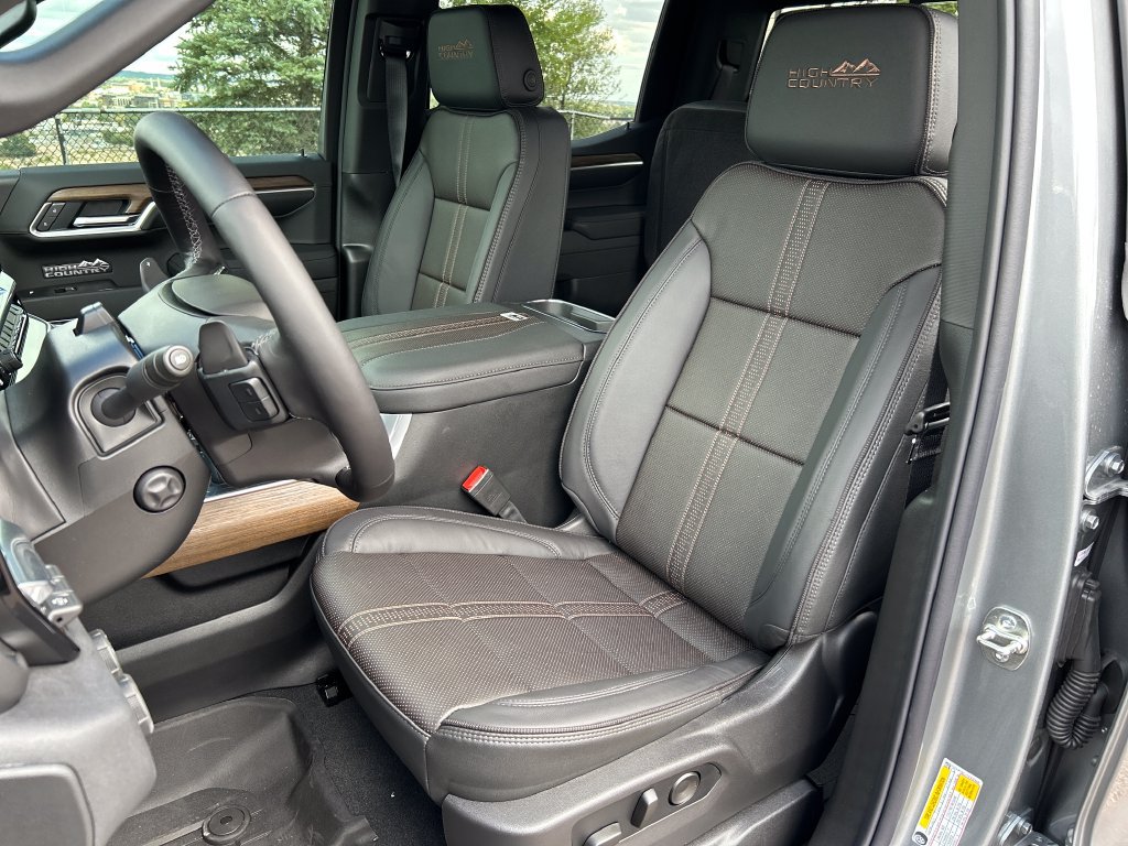 New 2026 Chevrolet Silverado 1500 High Country AWD/4WD image 16