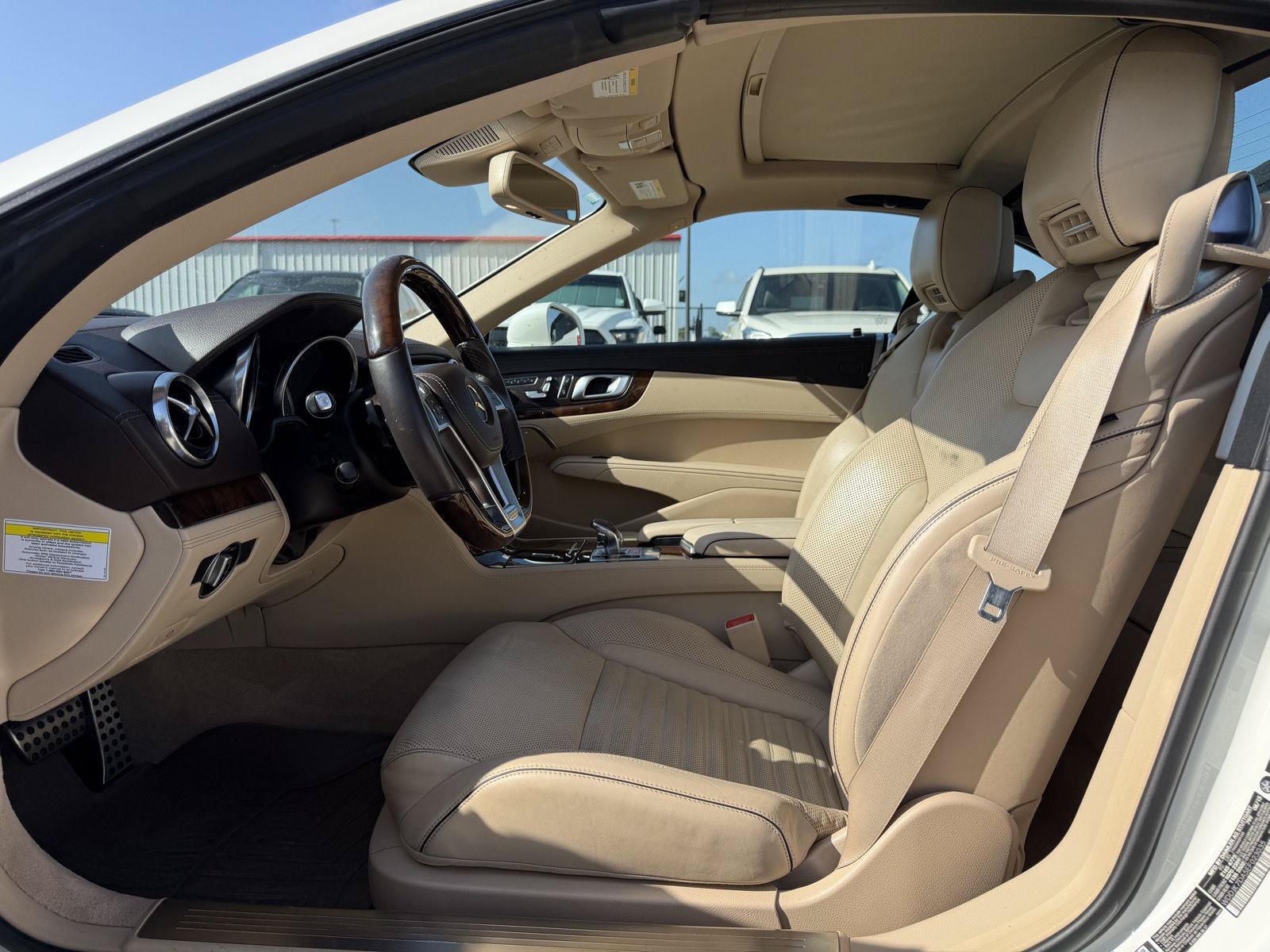 Used 2014 Mercedes-Benz SL 550 image 5