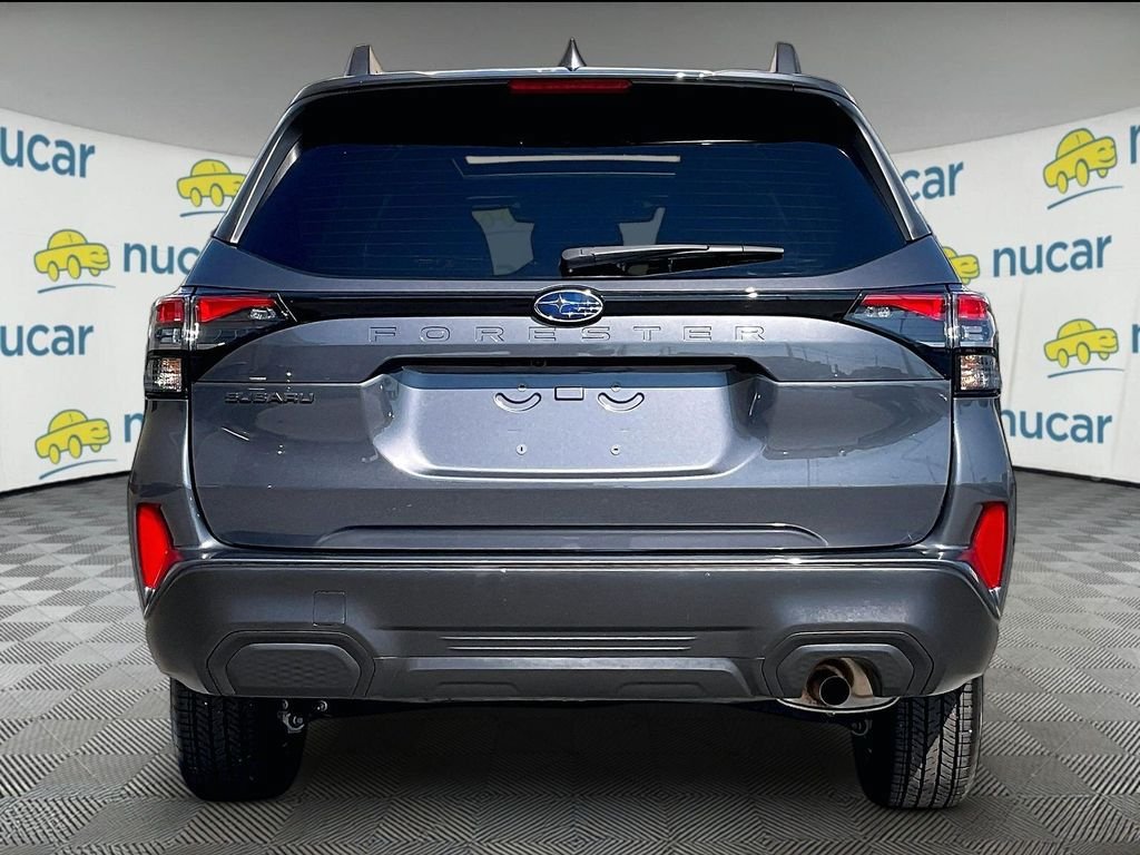 Used 2025 Subaru Forester Premium AWD/4WD image 5