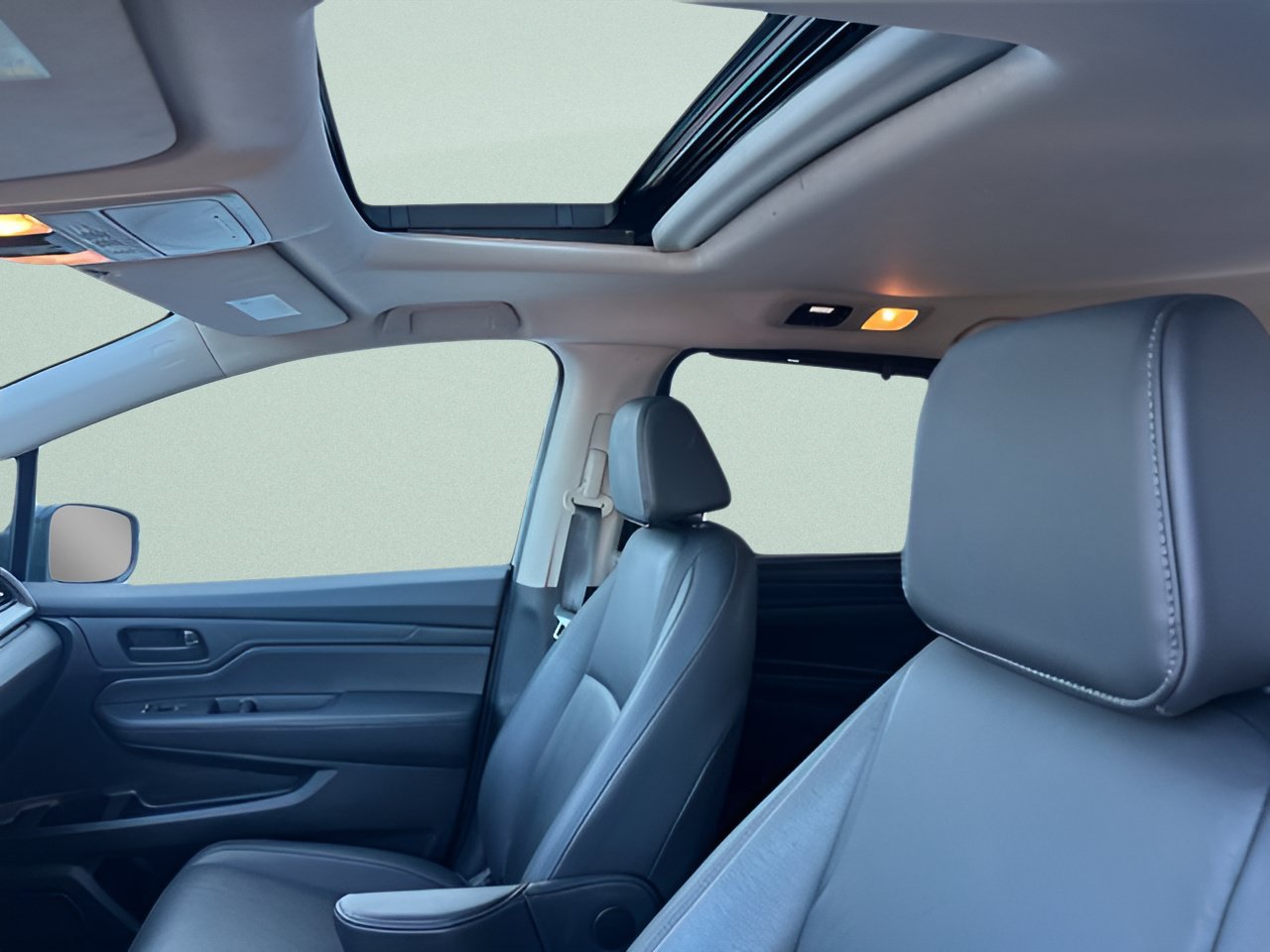 Used 2025 Honda Odyssey EX-L image 15