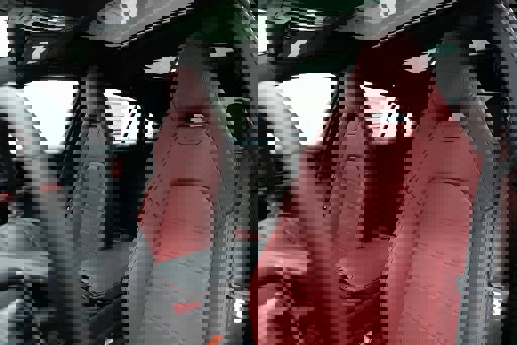 New 2025 Porsche Panamera 4 image 5