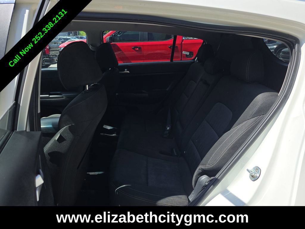 Used 2021 Kia Sportage LX image 4