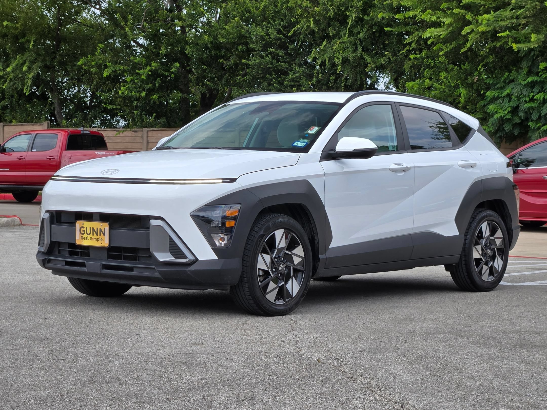 Used 2025 Hyundai Kona SEL FWD image 7
