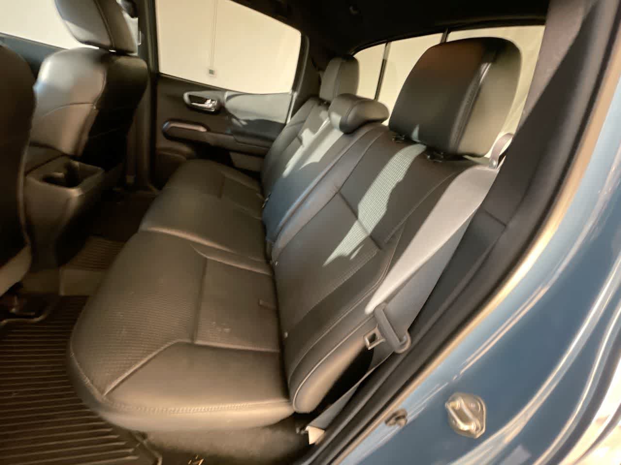 Used 2019 Toyota Tacoma TRD Off-Road AWD/4WD image 23