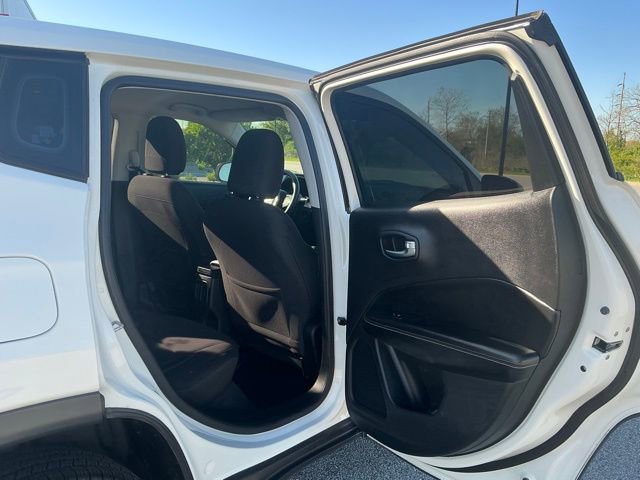 Used 2018 Jeep Compass Sport AWD/4WD image 18