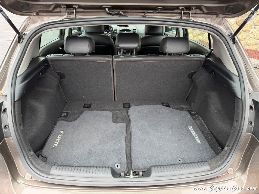 Used 2014 Kia Forte EX w/ EX Premium Package image 9