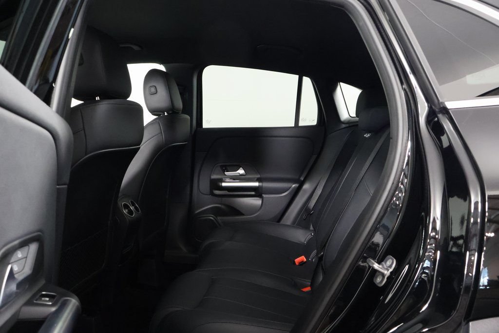 Certified 2026 Mercedes-Benz GLA 250 4MATIC image 11