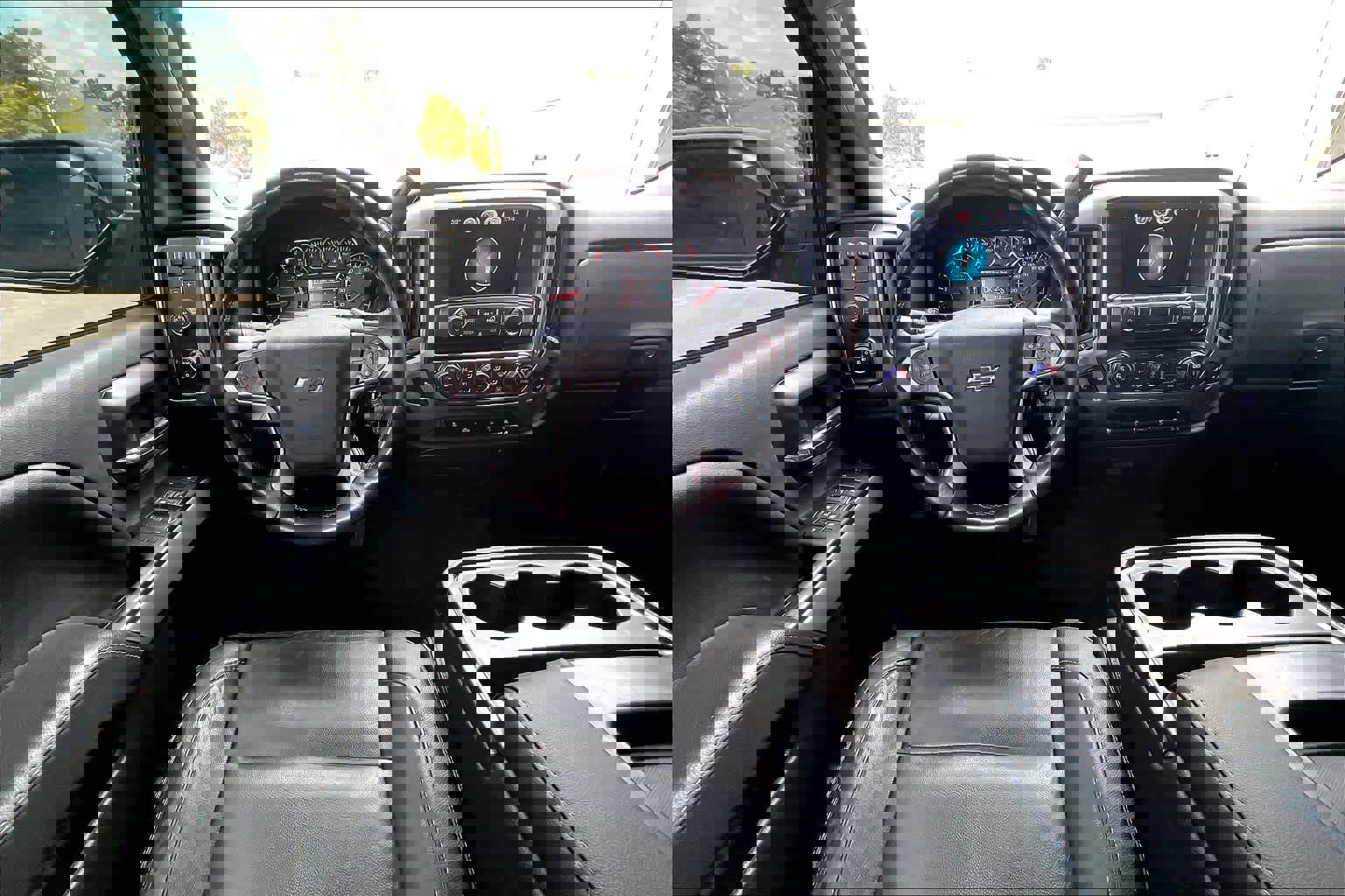 Used 2015 Chevrolet Silverado 2500 LT w/ LT Convenience Package AWD/4WD image 5