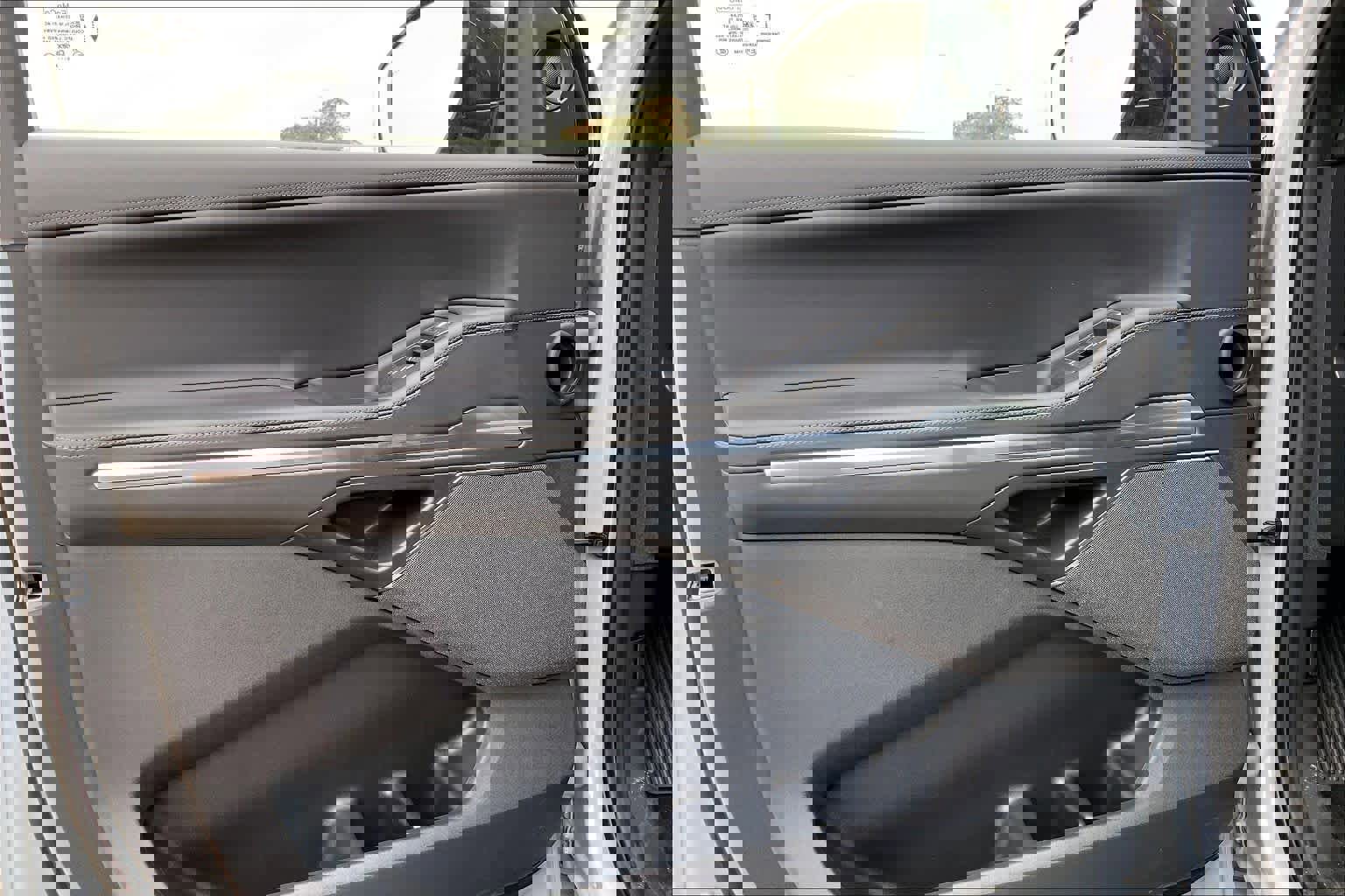 New 2025 Lincoln Navigator L Reserve w/ Jet Appearance Package image 10