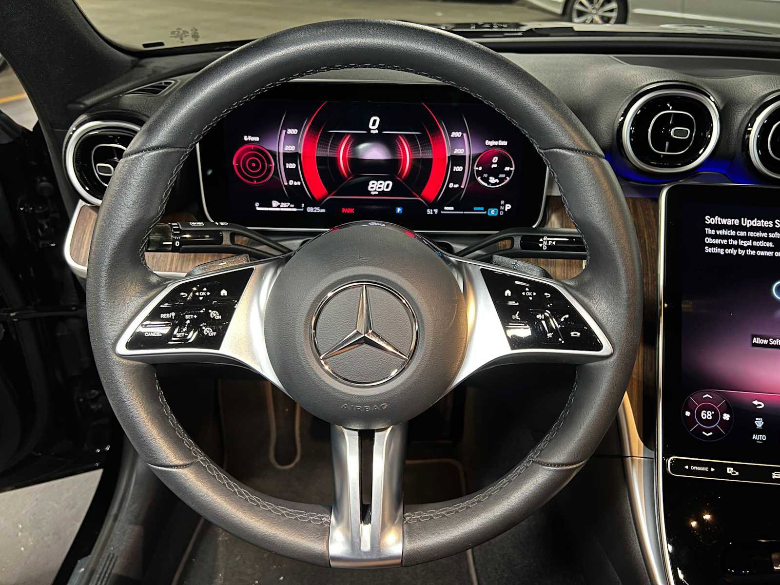 Used 2025 Mercedes-Benz C 300 4MATIC Sedan image 27