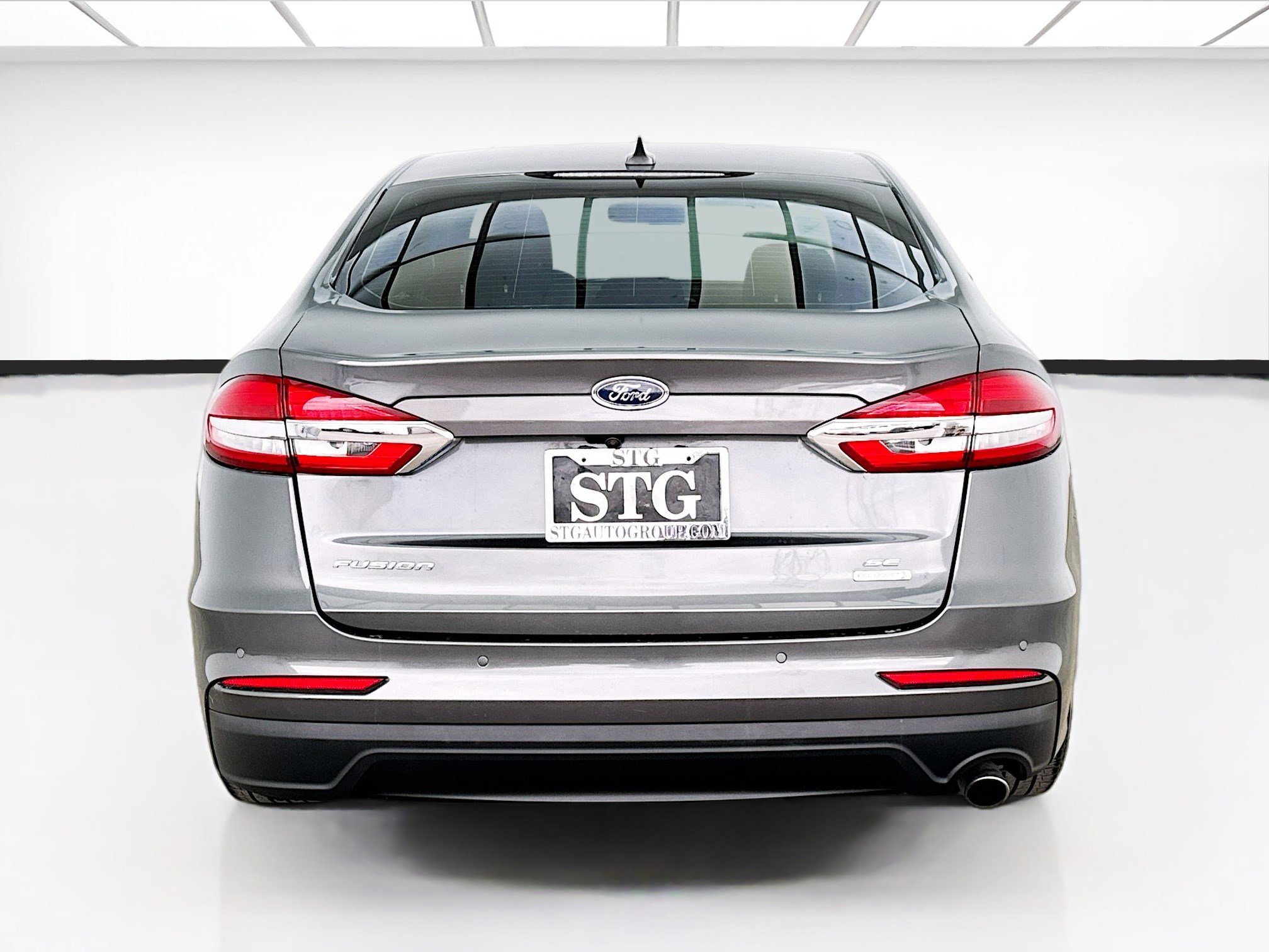 Used 2020 Ford Fusion SE FWD image 5