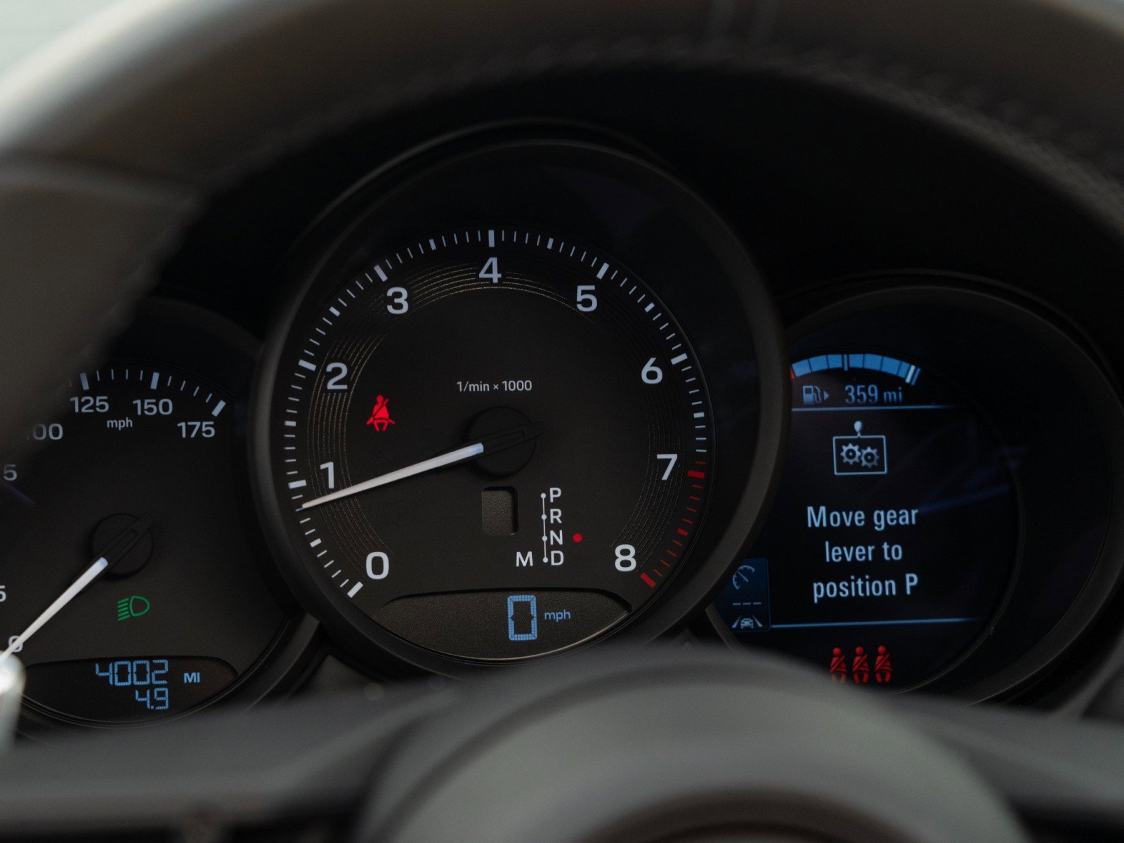 Certified 2025 Porsche Macan image 26