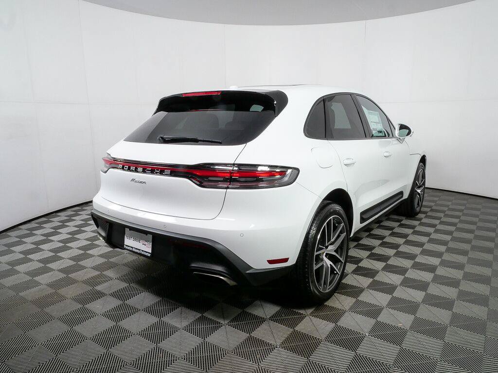 Certified 2026 Porsche Macan Turbo AWD/4WD image 29