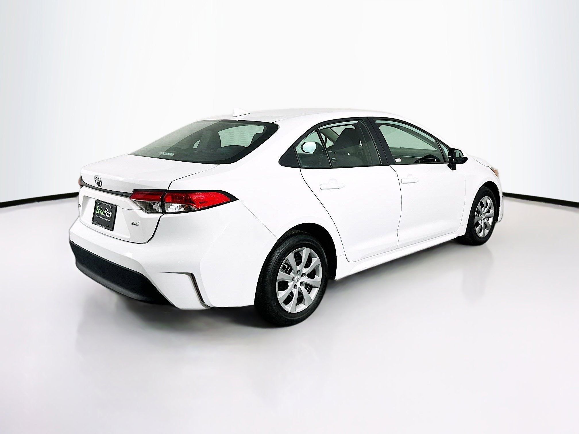 Used 2024 Toyota Corolla LE image 9