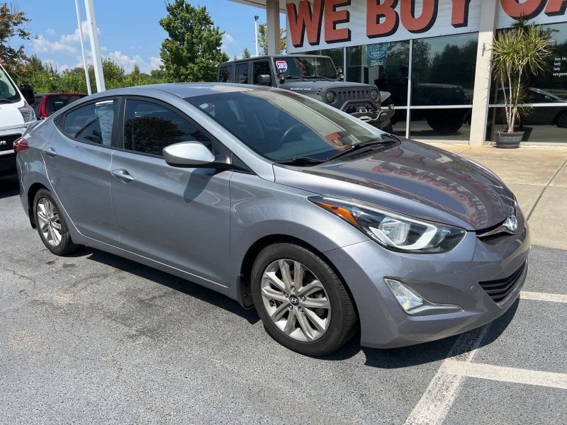 Used 2016 Hyundai Elantra SE w/ Option Group 02 FWD image 1