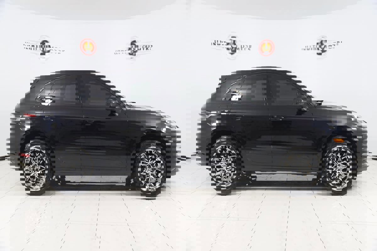 Used 2020 Porsche Macan image 2