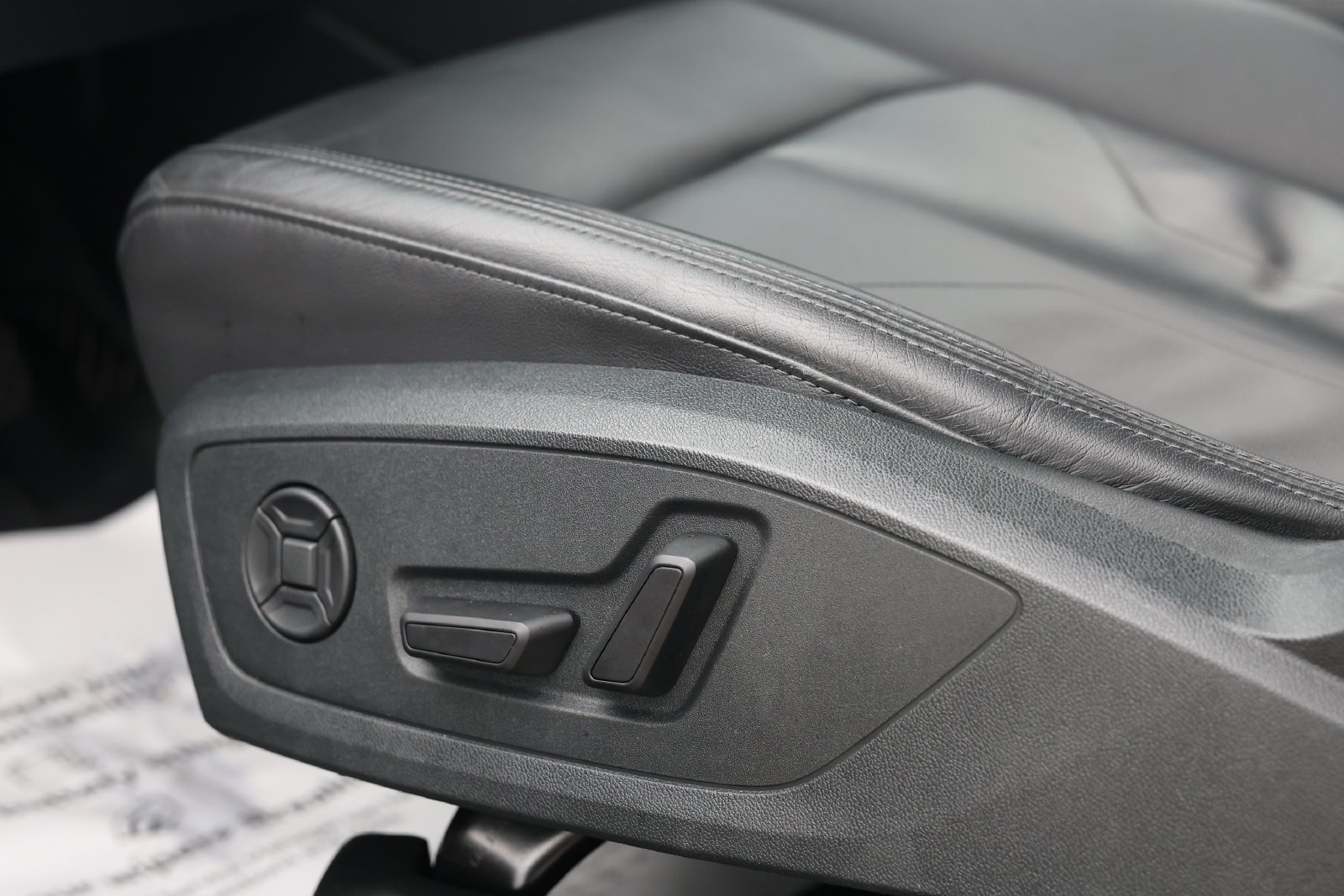 Used 2025 Audi Q3 2.0T Premium AWD/4WD image 28