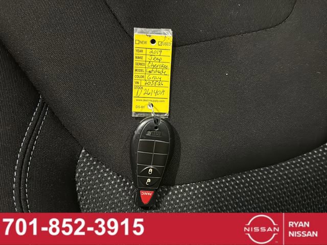 Used 2019 Jeep Cherokee Latitude w/ Popular Appearance Group image 25