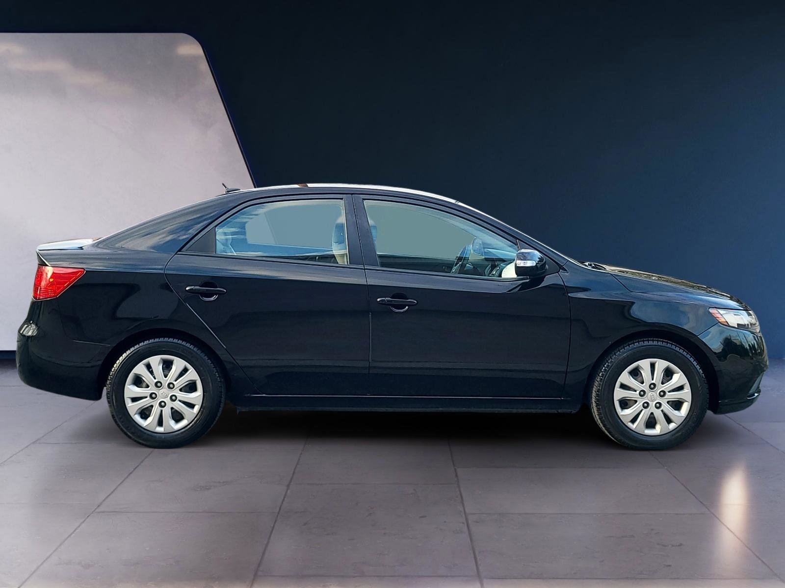 Used 2010 Kia Forte EX image 6
