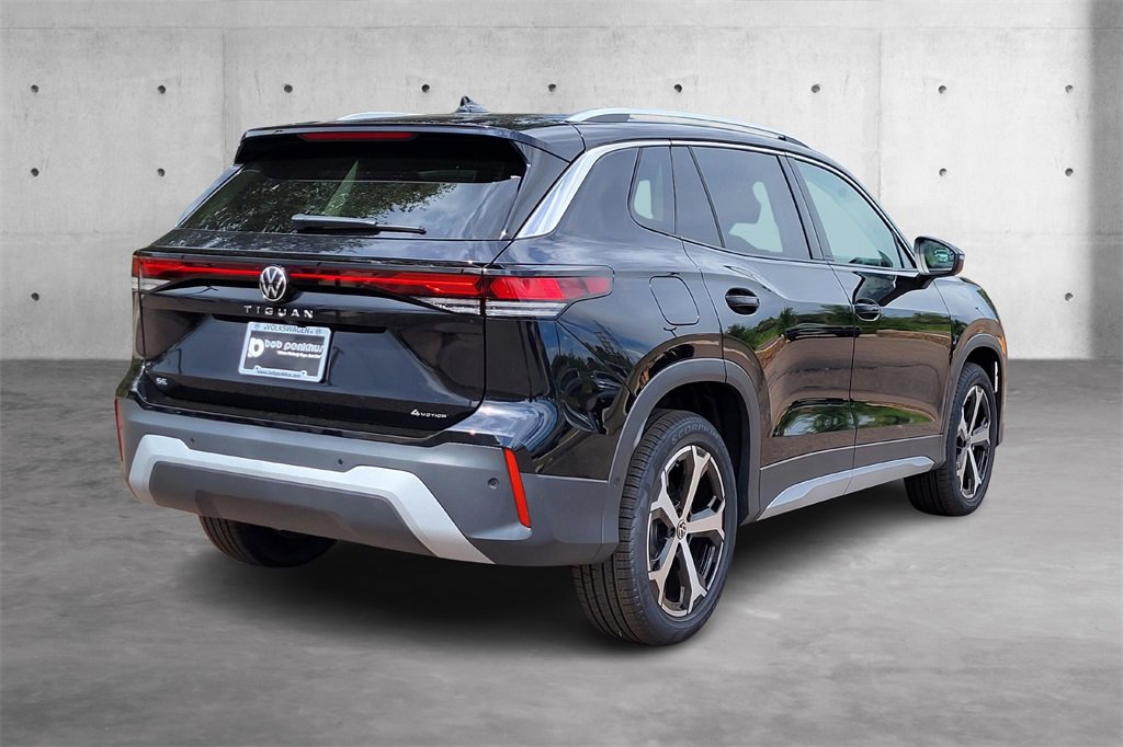 New 2025 Volkswagen Tiguan SE image 29