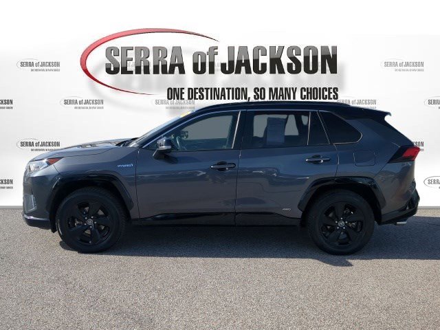 Used 2019 Toyota RAV4 XSE image 5