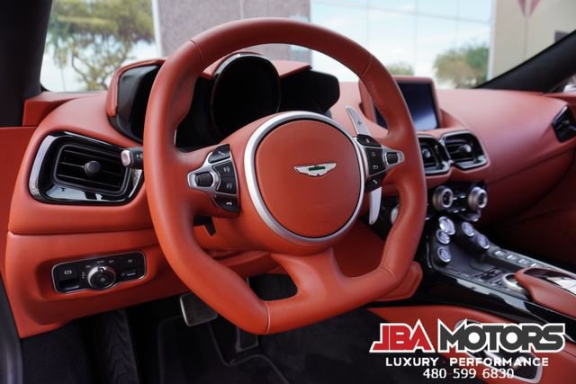Used 2021 Aston Martin V8 Vantage Coupe image 16