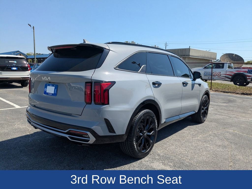 Used 2023 Kia Sorento SX image 4