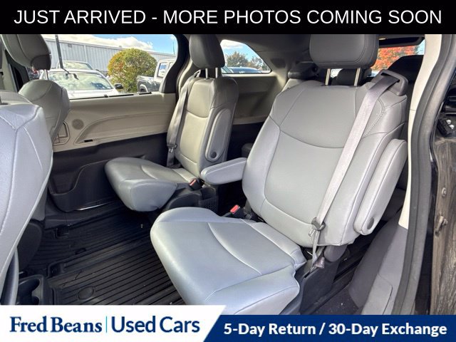 Used 2024 Toyota Sienna XLE w/ XLE Plus Package AWD/4WD image 15