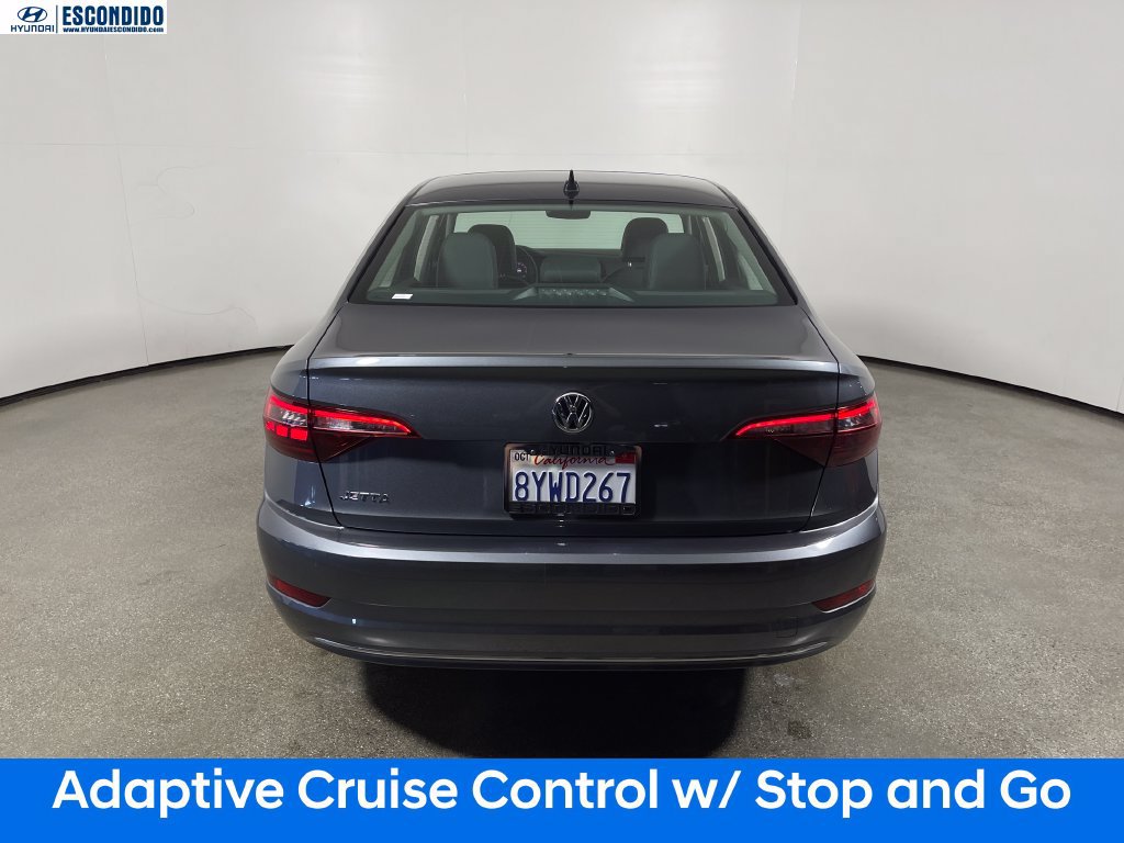 Used 2021 Volkswagen Jetta SEL FWD image 4