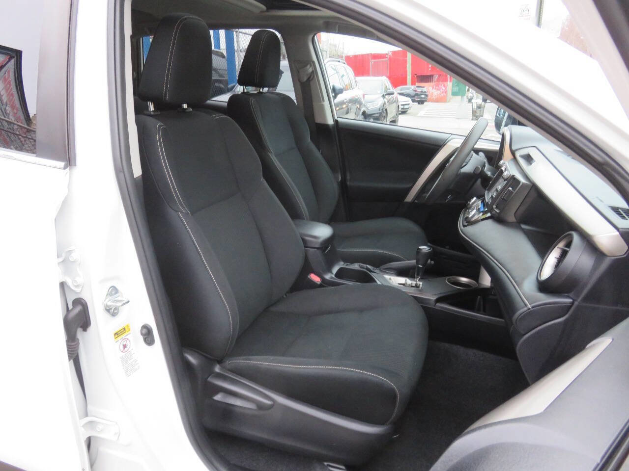 Used 2014 Toyota RAV4 XLE image 11
