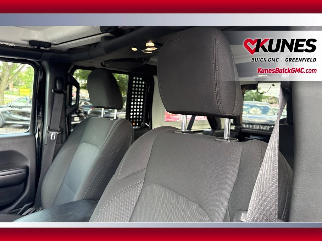 Used 2020 Jeep Wrangler Unlimited Sport S AWD/4WD image 17
