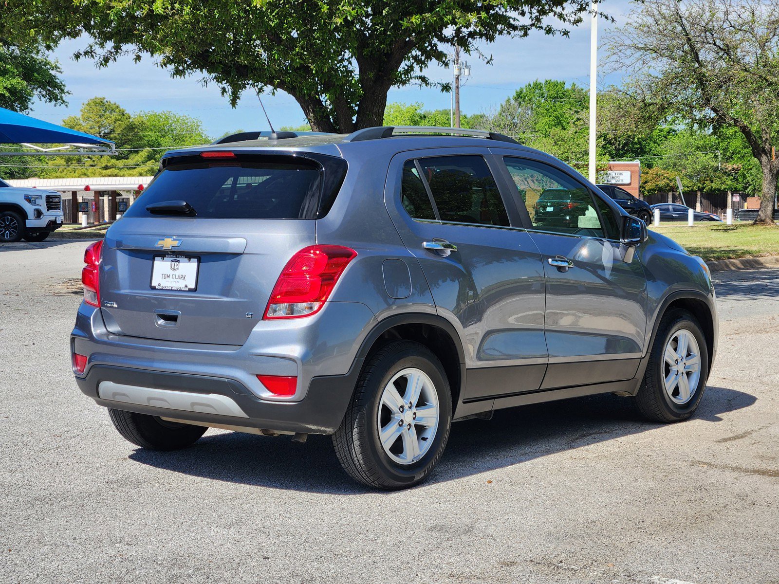 Used 2020 Chevrolet Trax LT w/ LT Convenience Package FWD image 5