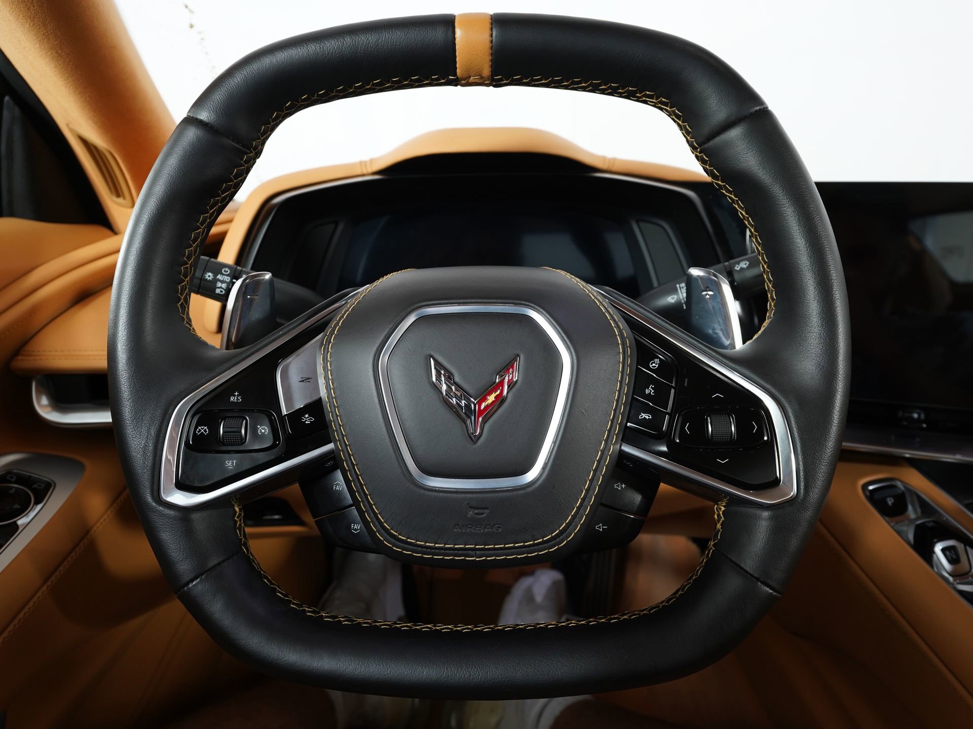 Used 2024 Chevrolet Corvette Stingray Premium Conv w/ 3LT image 18