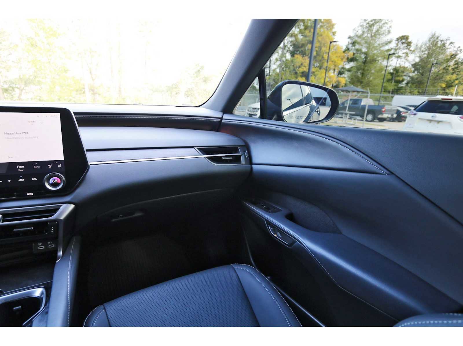 Used 2025 Lexus RX 350 Premium Plus w/ Convenience Package image 8