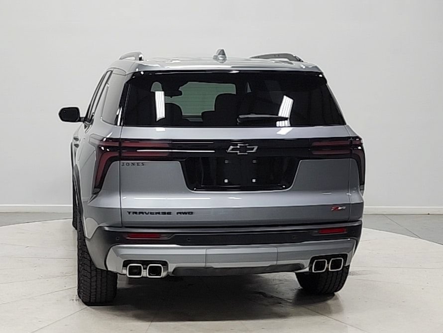 Used 2025 Chevrolet Traverse Z71 AWD/4WD image 6