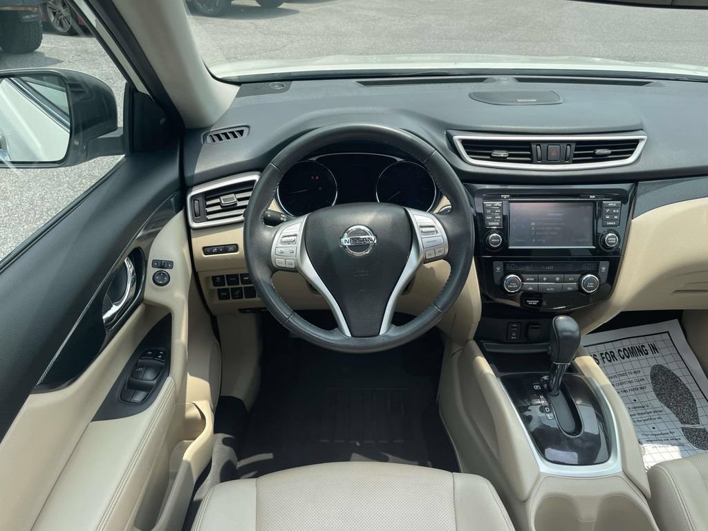 Used 2016 Nissan Rogue SL w/ SL Premium Package FWD image 13