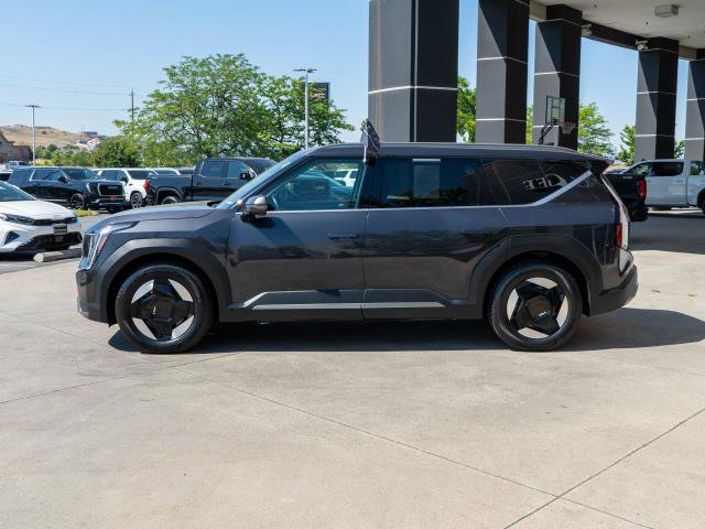 Certified 2024 Kia EV9 Wind AWD/4WD image 4